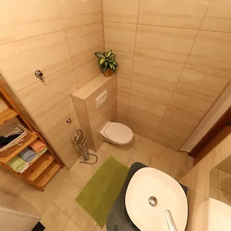 Neluna Apartamento *